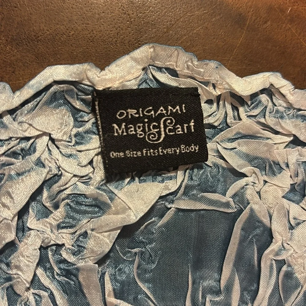 Origami Magic Scarf One Size Fits All Elegant Dark Blue & White FREE SHIPPING - Picture 3 of 5